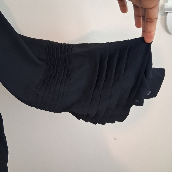 Louis Vuitton Uniform Black Button Down Long Sleeve Blouse Size 8 NWT - Picture 5 of 8